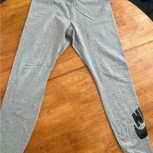 Nike Women's Gray Leggings
